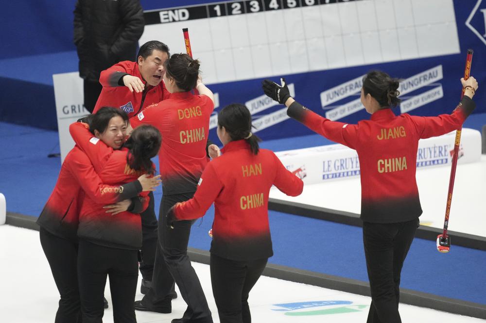 李镇全：战越南下半场我们出现了体能问题；踢韩国要全力以赴